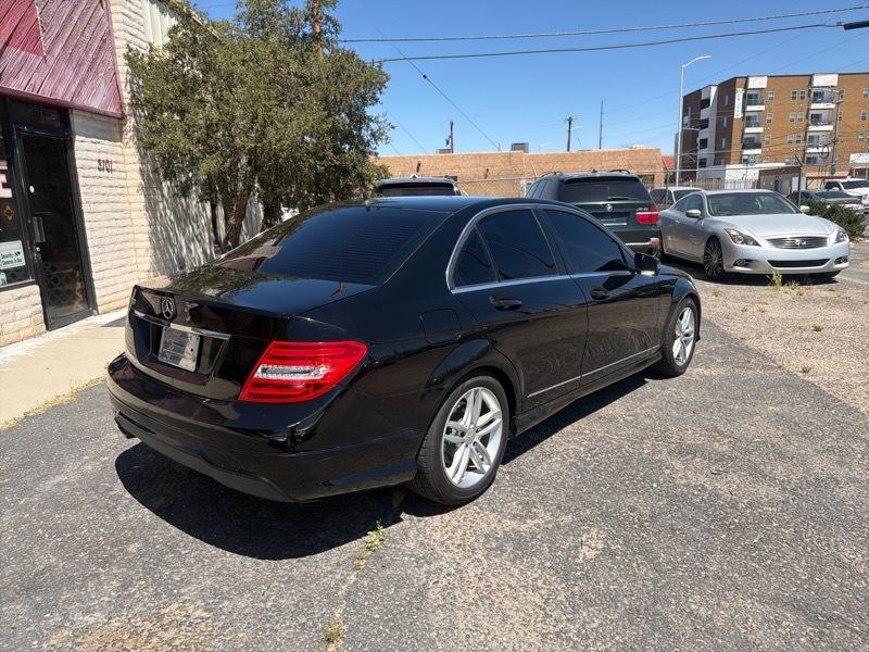Mercedes-Benz C-Class C250 Luxury Sedan 2014