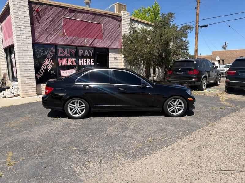 Mercedes-Benz C-Class C250 Luxury Sedan 2014