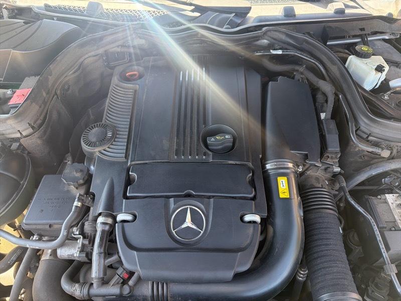 Mercedes-Benz C-Class C250 Luxury Sedan 2014