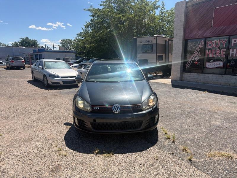 Volkswagen GTI 2.0T Sedan PZEV 2010
