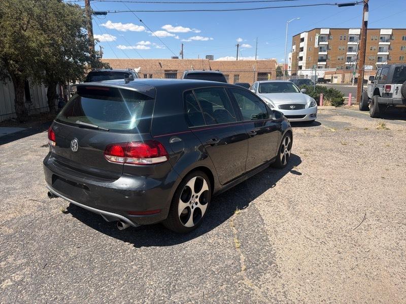 Volkswagen GTI 2.0T Sedan PZEV 2010