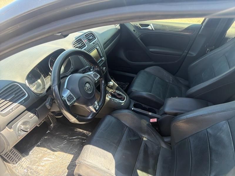 Volkswagen GTI 2.0T Sedan PZEV 2010