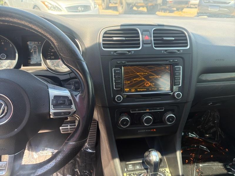 Volkswagen GTI 2.0T Sedan PZEV 2010
