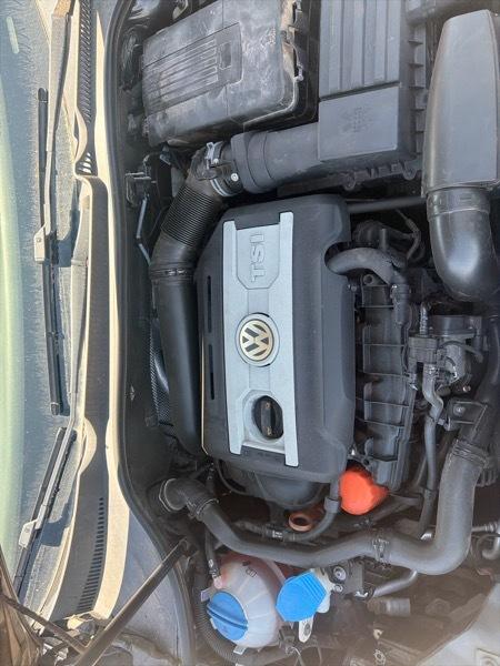 Volkswagen GTI 2.0T Sedan PZEV 2010
