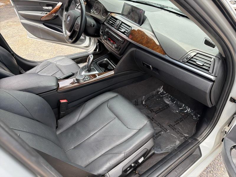 BMW 3-Series 328i SULEV 2015