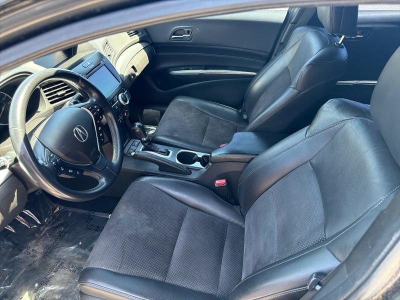 Acura ILX 8-Spd AT w/ Technology Plus Package 2016