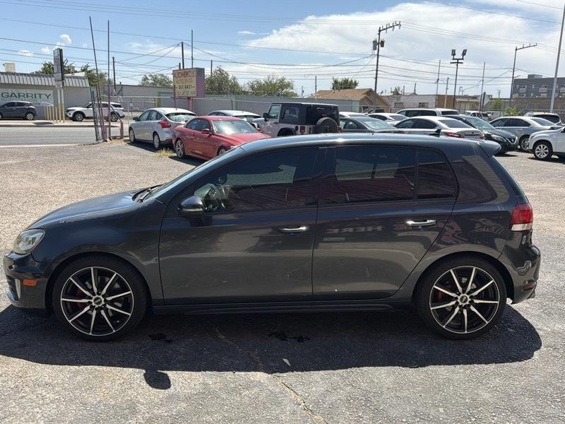 Volkswagen GTI 2.0T Sedan PZEV 2010