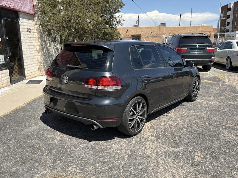 Volkswagen GTI 2.0T Sedan PZEV 2010