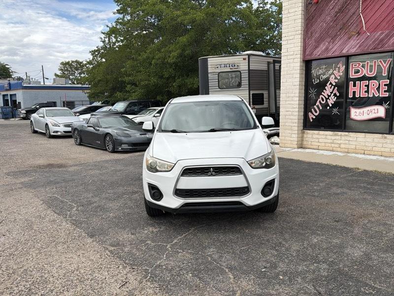 Mitsubishi Outlander Sport ES 2WD 2015