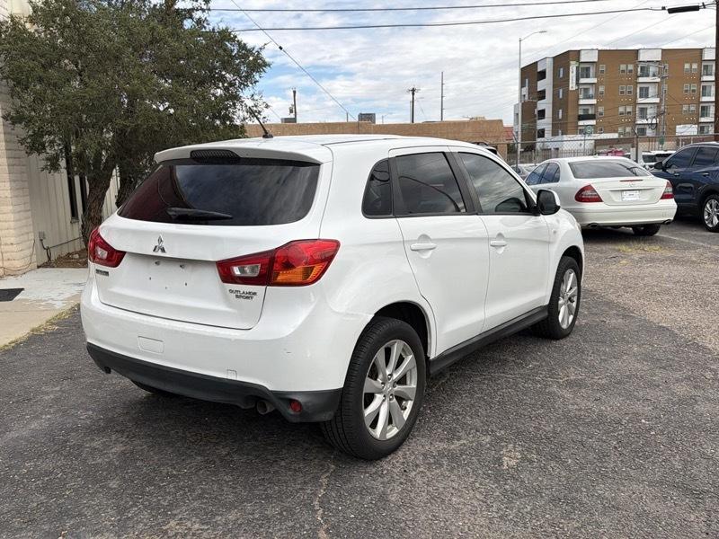 Mitsubishi Outlander Sport ES 2WD 2015