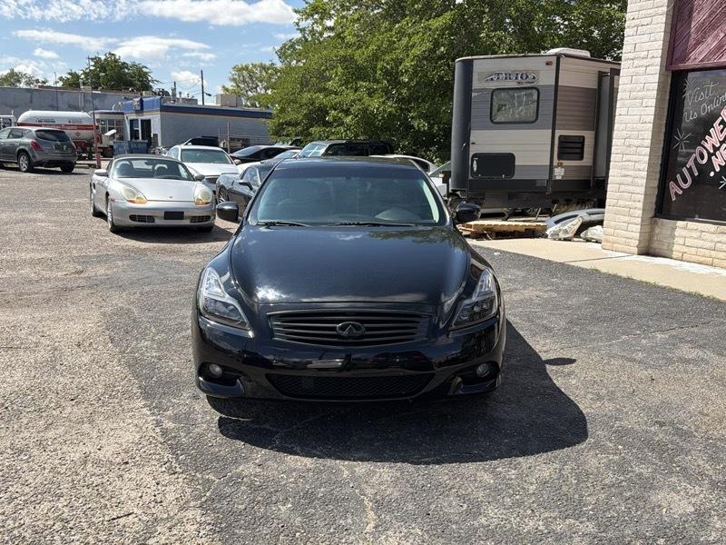 Infiniti Q60 Coupe AWD 2015