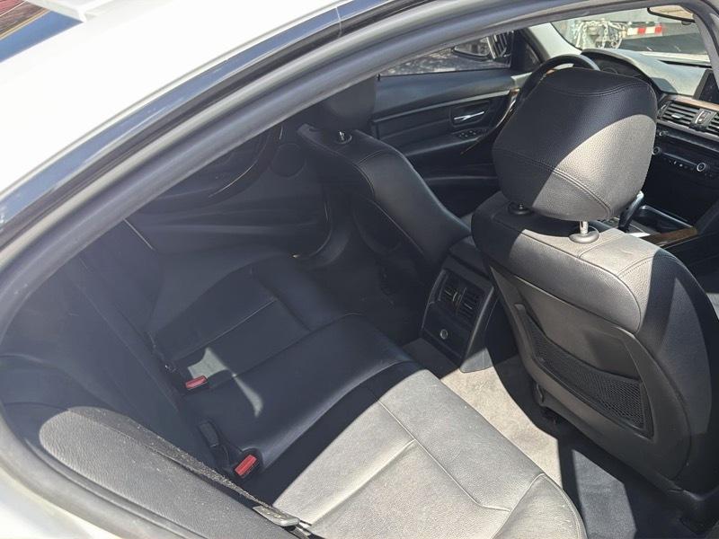 BMW 3-Series 328i SULEV 2015