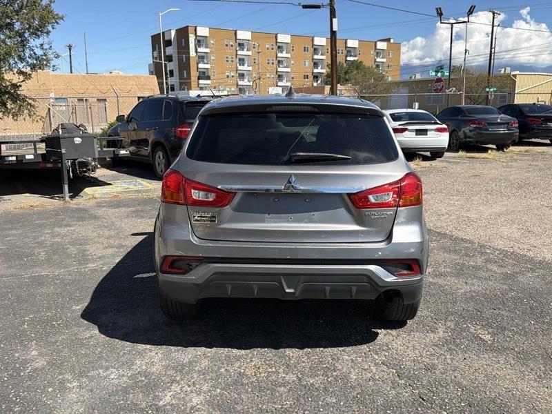 Mitsubishi Outlander Sport 2.0 ES 5M 2019