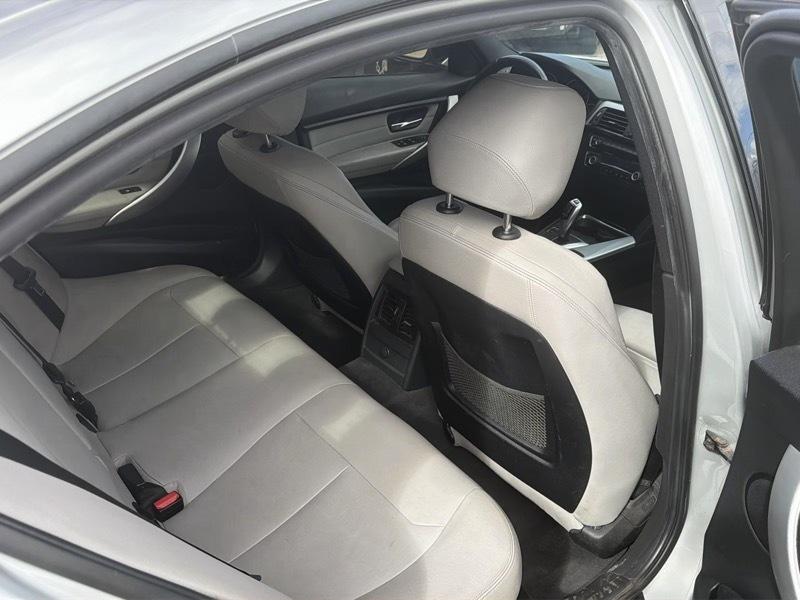 BMW 3-Series 328i Sedan 2013