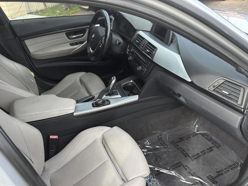 BMW 3-Series 328i Sedan 2013