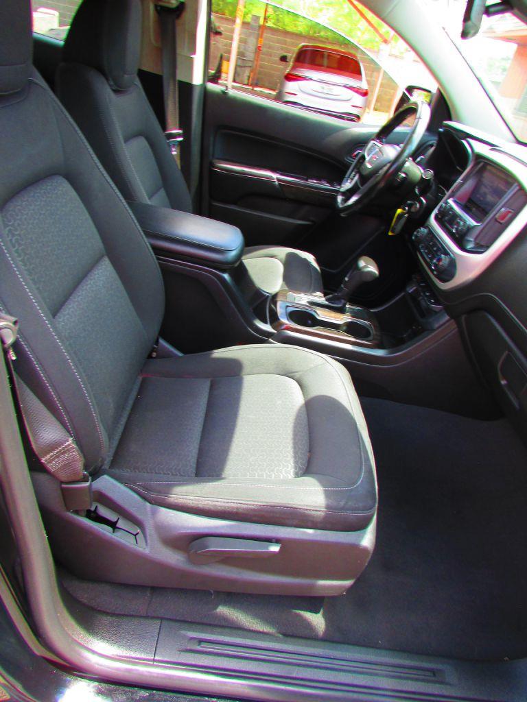 GMC Canyon SLE Crew Cab 4WD 2019 GMC Canyon SLE Crew Cab 4WD 2019