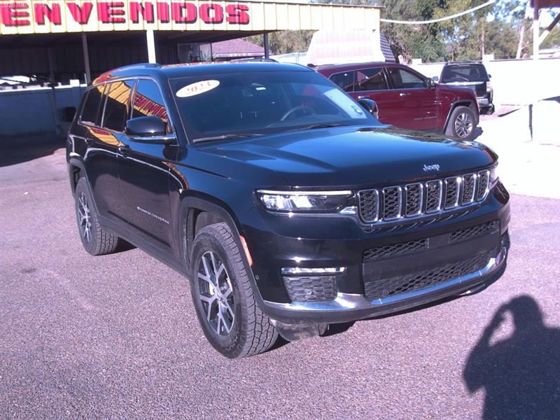 2023 Jeep Grand Cherokee Limited photo 3