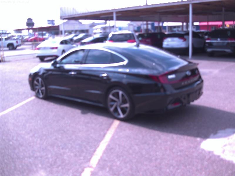 2022 Hyundai Sonata SEL Plus photo 3