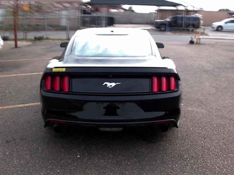 Ford Mustang EcoBoost Coupe 2017