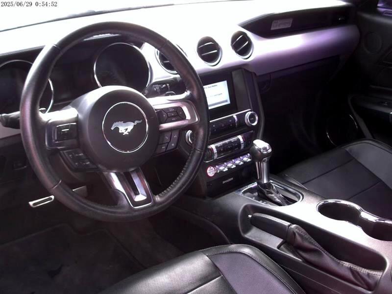 Ford Mustang EcoBoost Coupe 2017