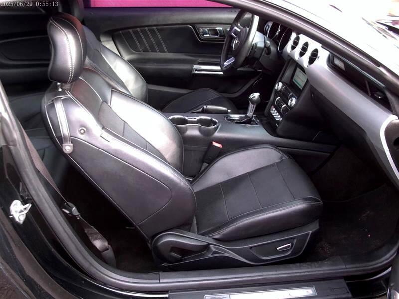 Ford Mustang EcoBoost Coupe 2017