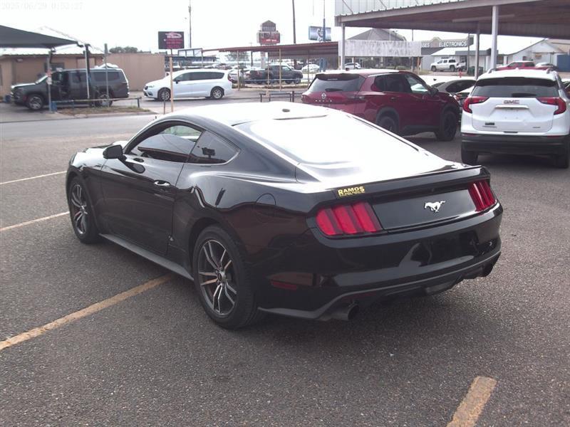 Ford Mustang EcoBoost Coupe 2017