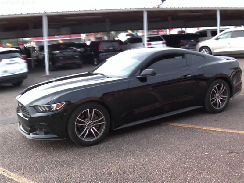 Ford Mustang EcoBoost Coupe 2017
