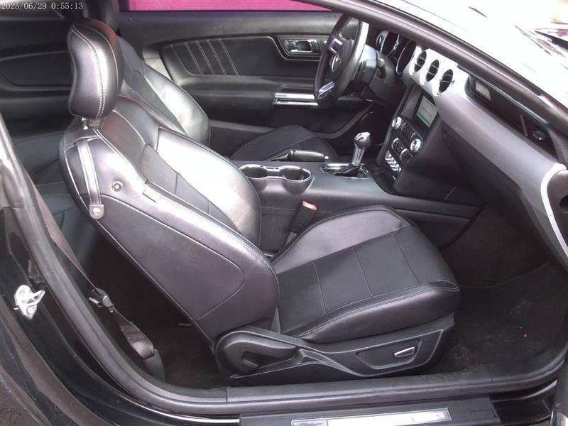 Ford Mustang EcoBoost Coupe 2017