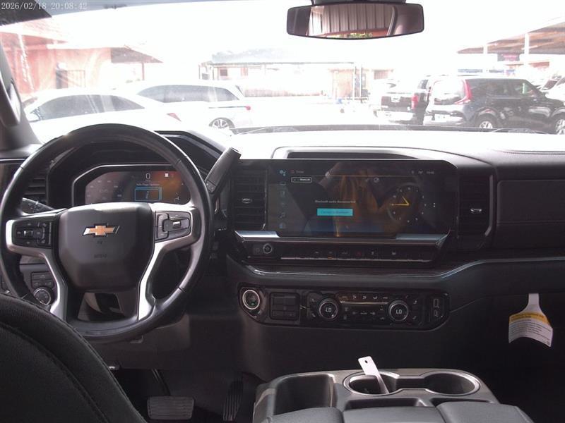 Chevrolet Silverado 1500 LT Crew Cab 4WD 2023