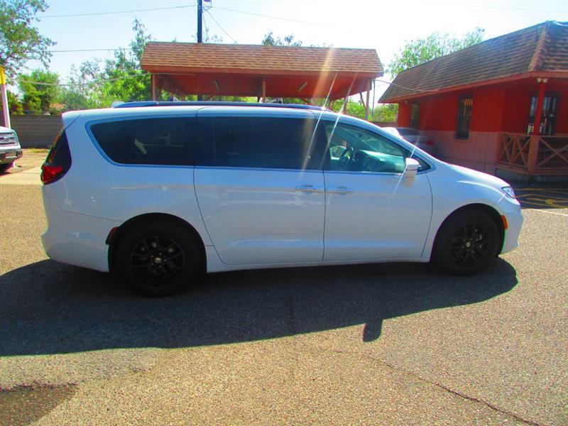 Chrysler Pacifica Touring-L 2021