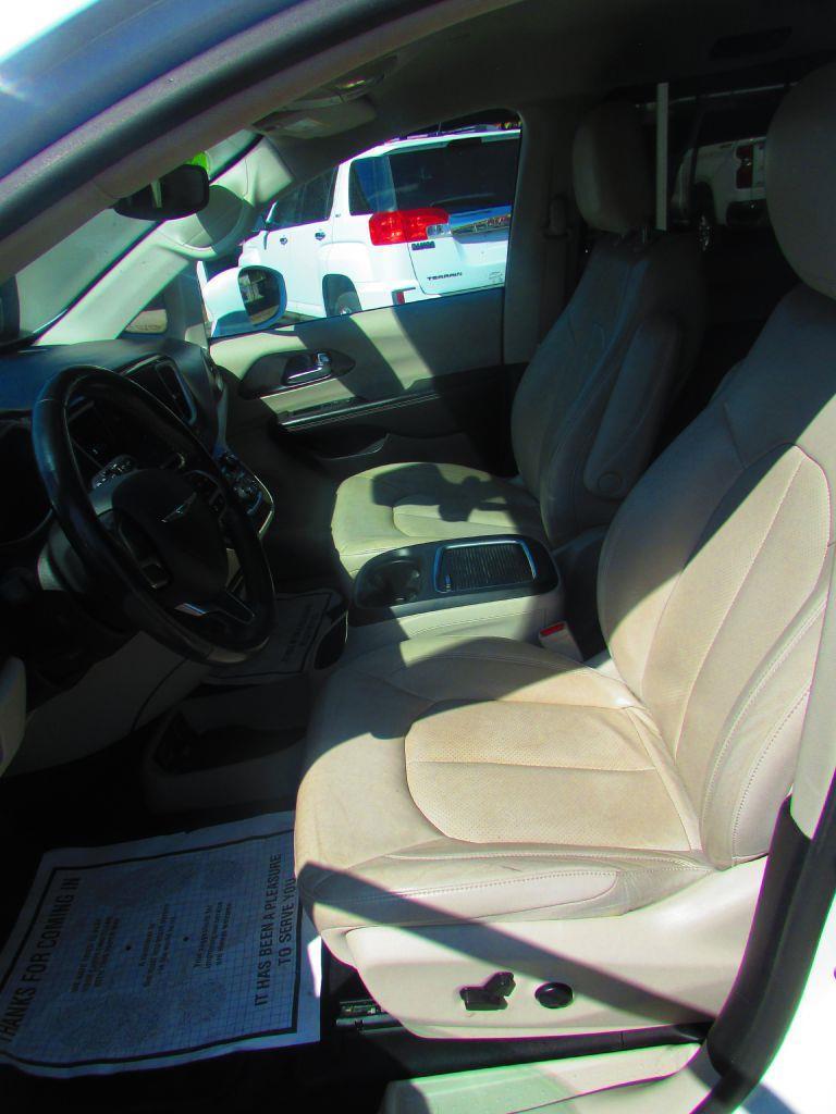 Chrysler Pacifica Touring-L 2021