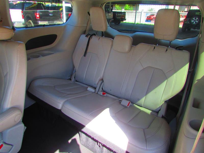 Chrysler Pacifica Touring-L 2021