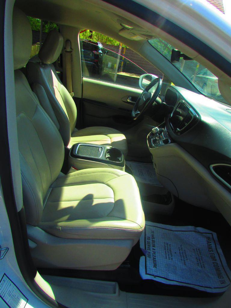 Chrysler Pacifica Touring-L 2021