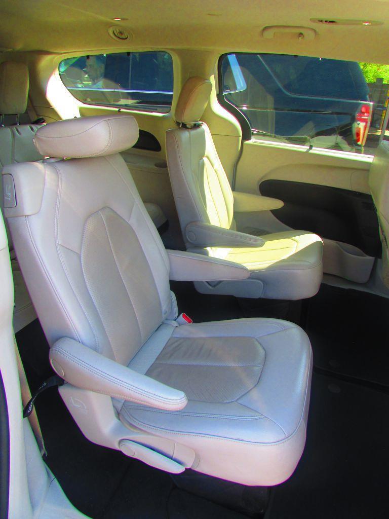 Chrysler Pacifica Touring-L 2021