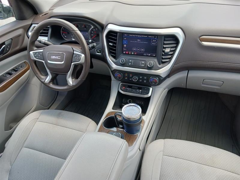 GMC Acadia SLE 2022