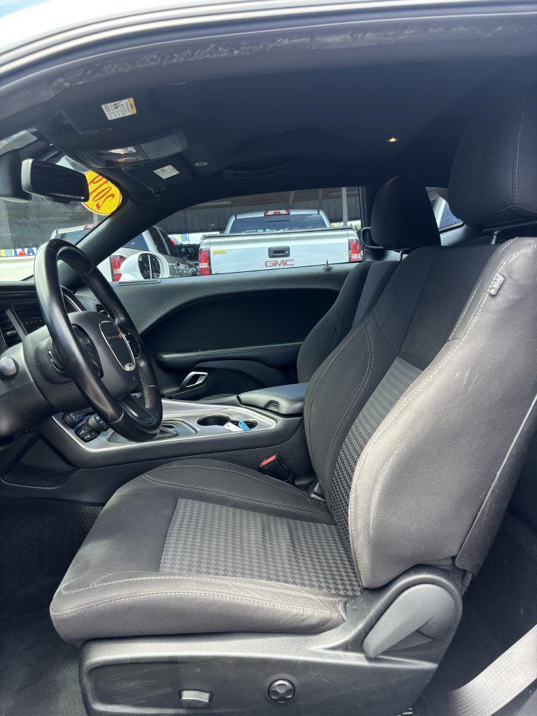 Dodge Challenger SXT 2019