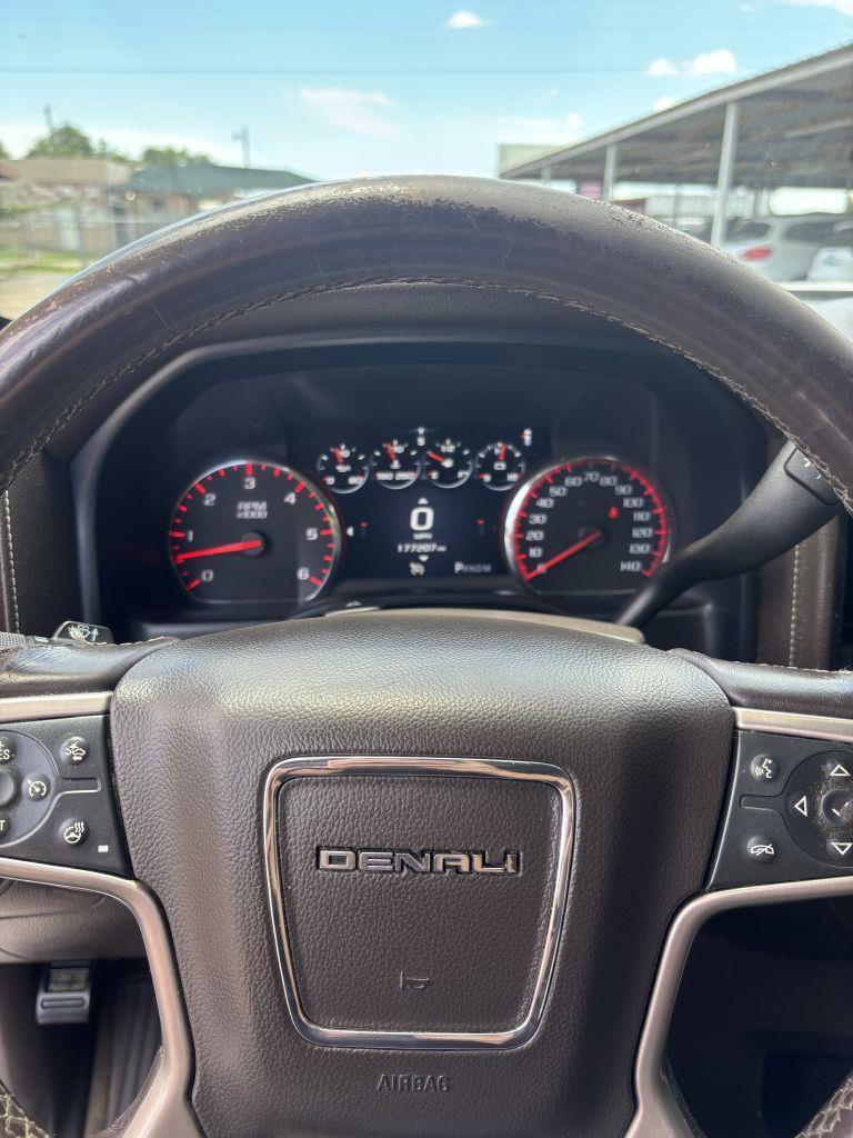 GMC Sierra 1500 Denali Crew Cab Short Box 4WD 2015