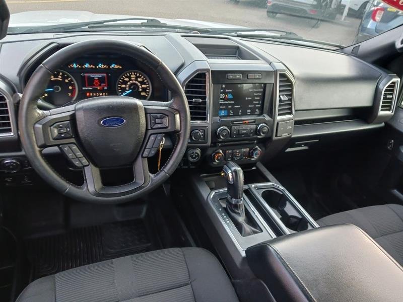 Ford F-150 Lariat SuperCrew 5.5-ft. Bed 4WD 2016