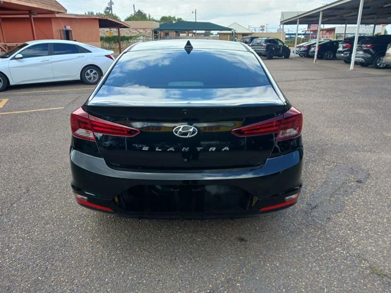 Hyundai Elantra Limited 2020