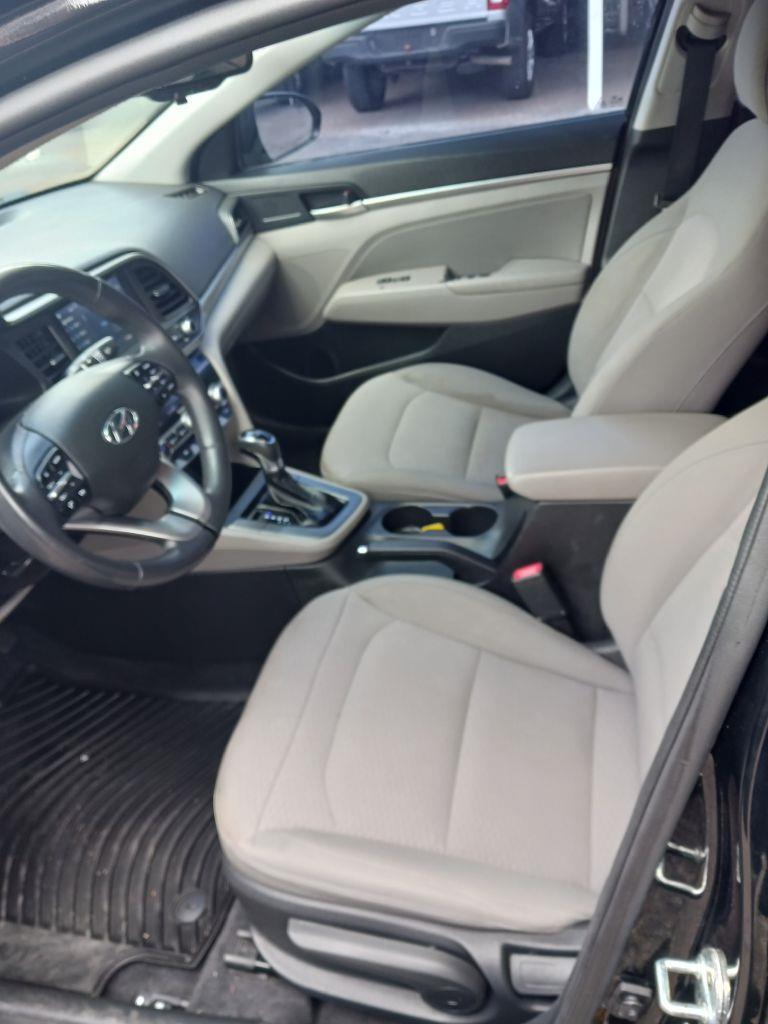 Hyundai Elantra Limited 2020