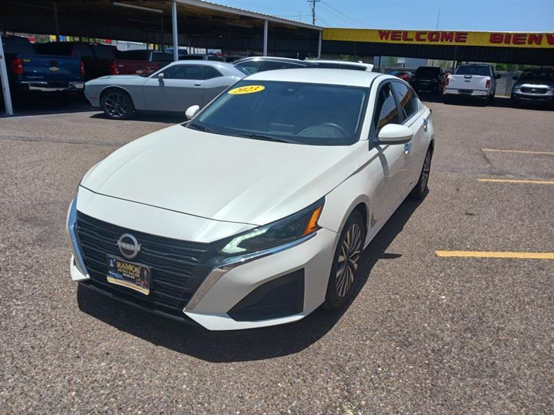 Nissan Altima 2.5 SV 2023