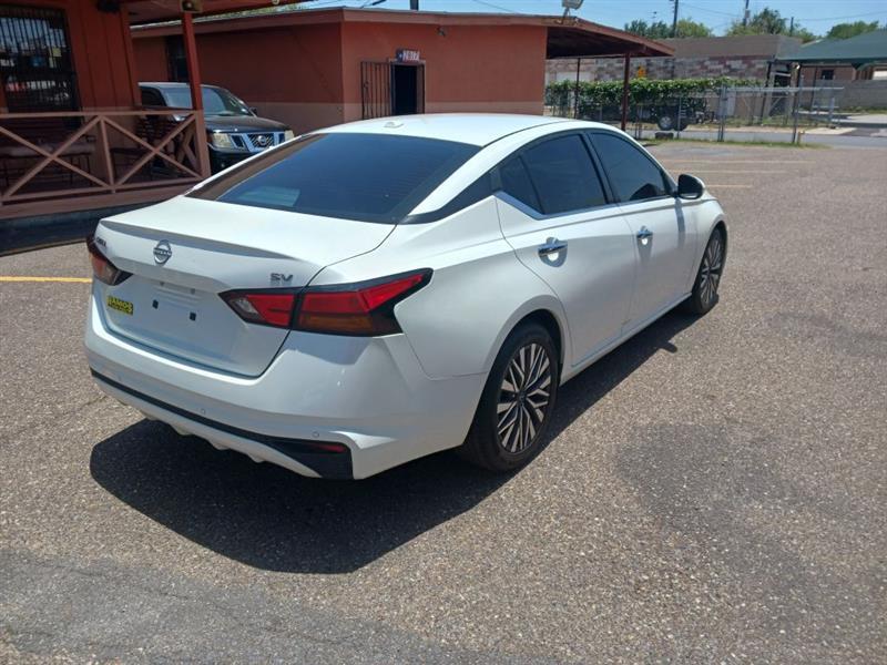 Nissan Altima 2.5 SV 2023