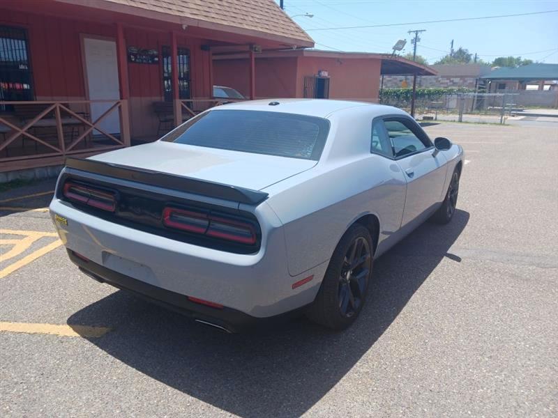 Dodge Challenger SXT 2022