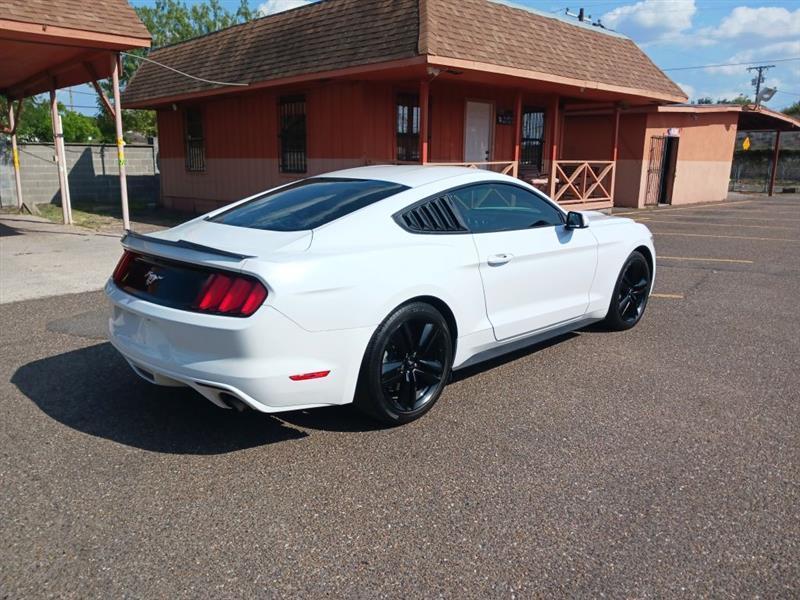 Ford Mustang EcoBoost Coupe 2016