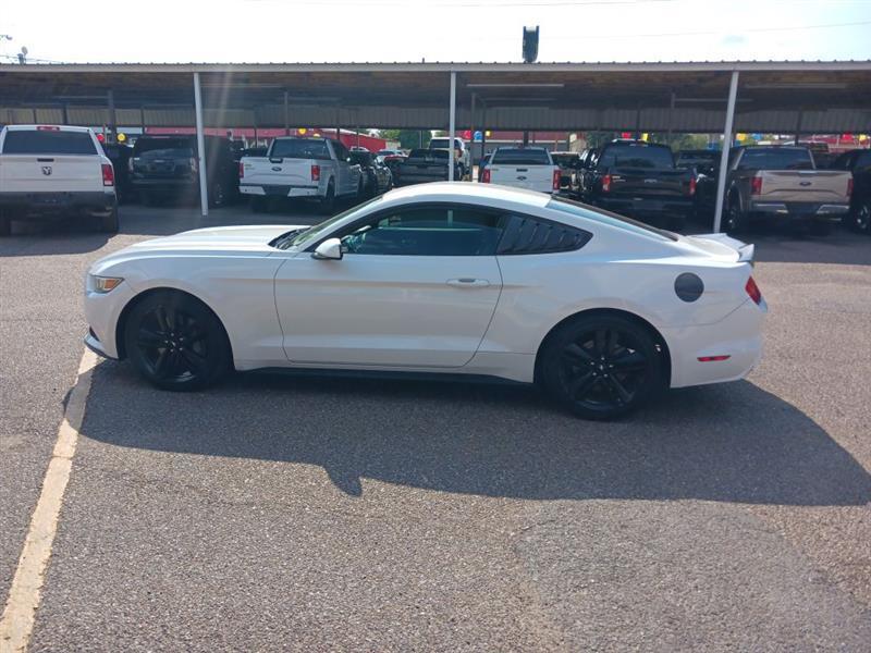 Ford Mustang EcoBoost Coupe 2016