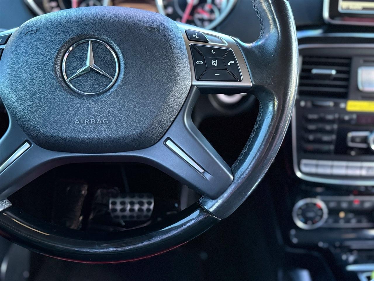 Mercedes-Benz G-Class photo 27
