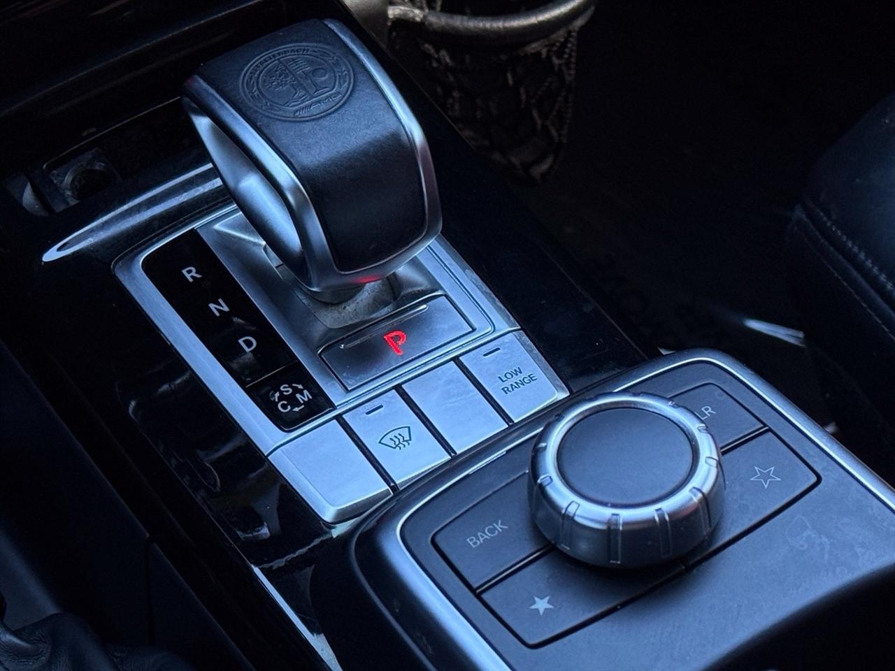 Mercedes-Benz G-Class photo 31