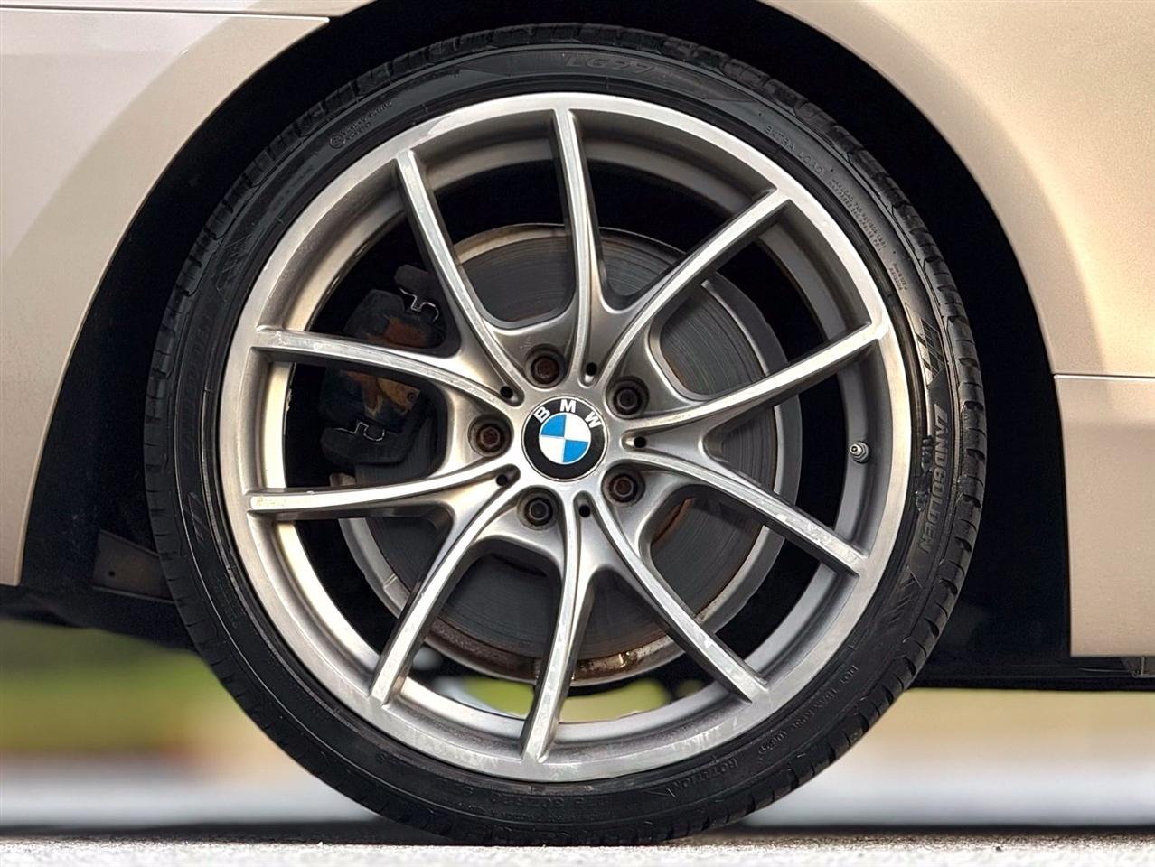 BMW 6 Series  2012