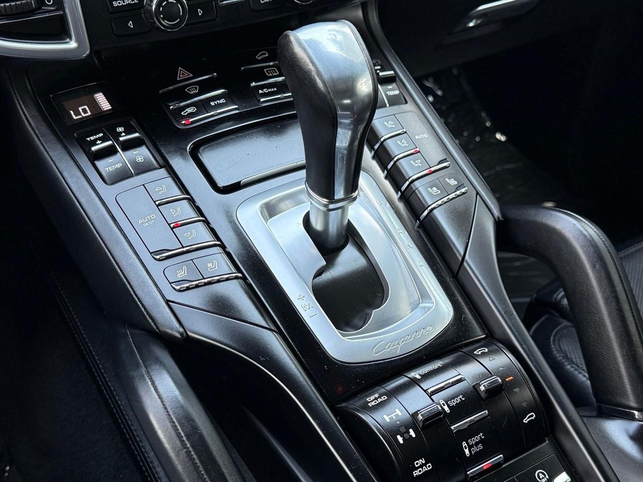Porsche Cayenne  2016
