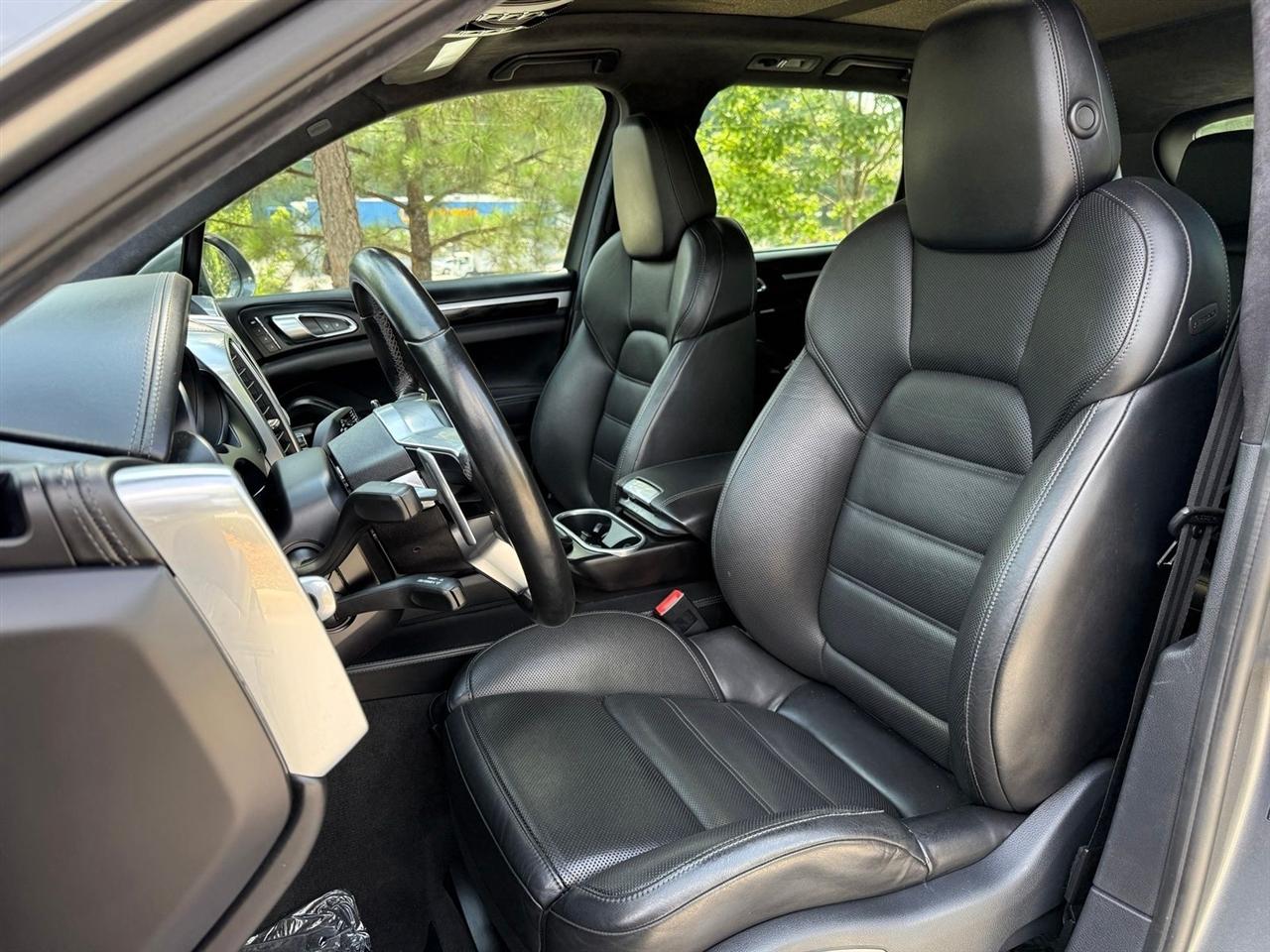 Porsche Cayenne  2016